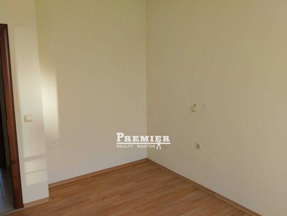 Продава се Тристаен апартамент в Поморие - 91 кв.м за 1011 €/кв.м - Снимка #2