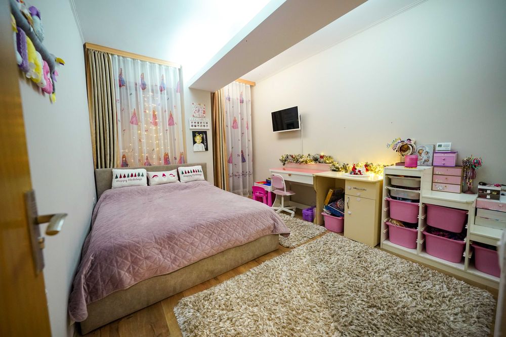 Vand apartament in Compozitori complet mobilat si utilat.