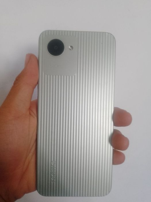 Realme C30 ideal karobkalari bor kafolat 1oy