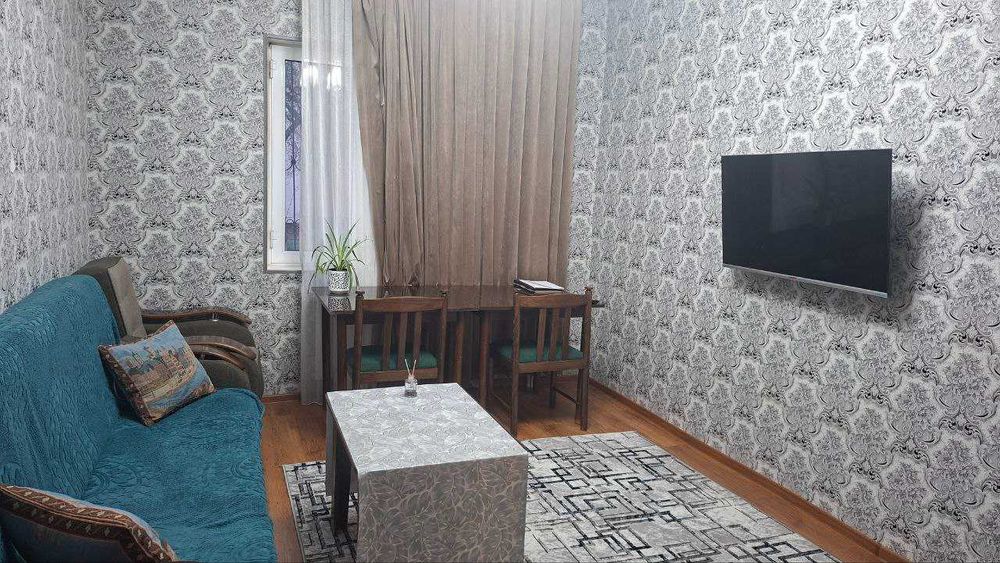 срочно продается квартира 1*2/1/5 на Кадышева