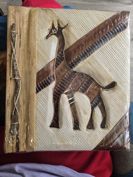 Фотоалбуми от естествени материали