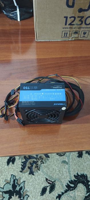 Vison PcPower 750 Holati Yahshi CPU 4+4Pin GPU 6+2Pin
