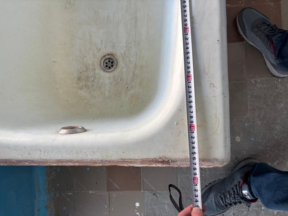 Чугунная ванна продаётся