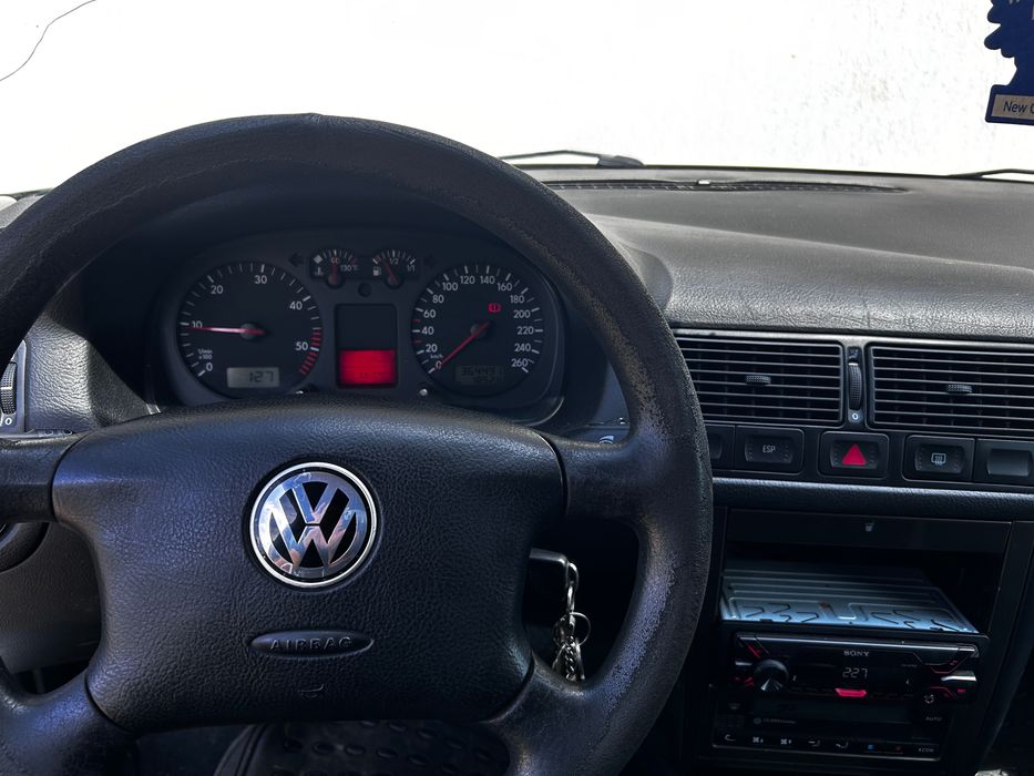 VOLKSWAGEN Golf 2003 — imagine 3