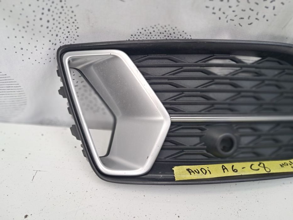 Грил решетка халоген Audi A6 C8