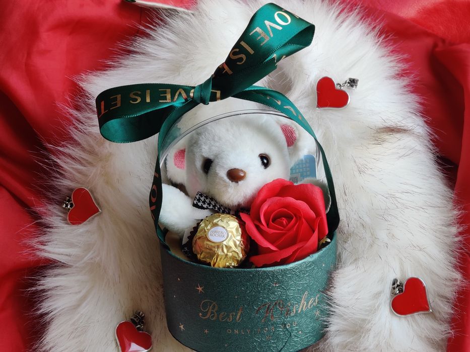 Подаръчни сетове със сапунена роза