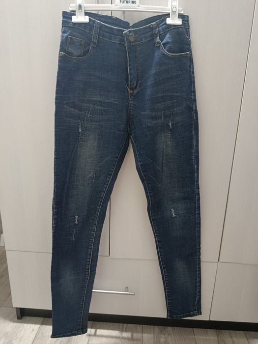 Продам джинсы стрейч