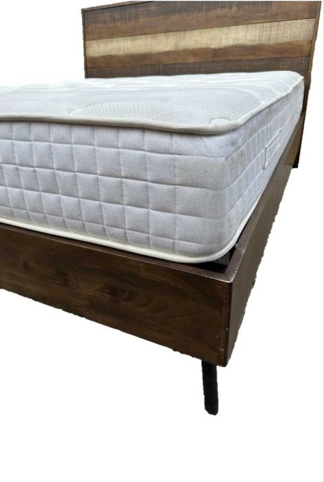 Pat matrimonial King size din Lemn; Pret fara Saltea 200x180