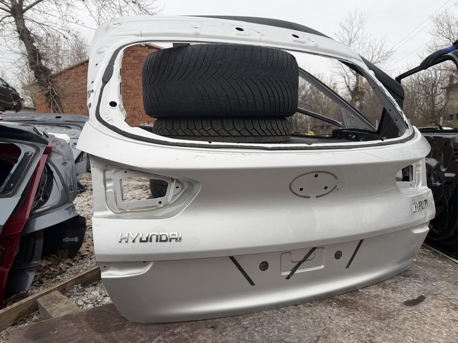 Капак Багажник Hyundai I30