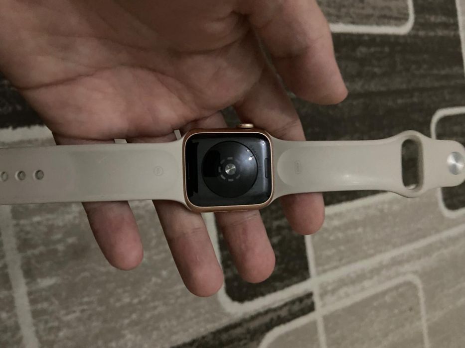 Apple watch се 1 32гб 99% 40мм