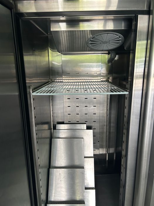 Frigider inox profesional