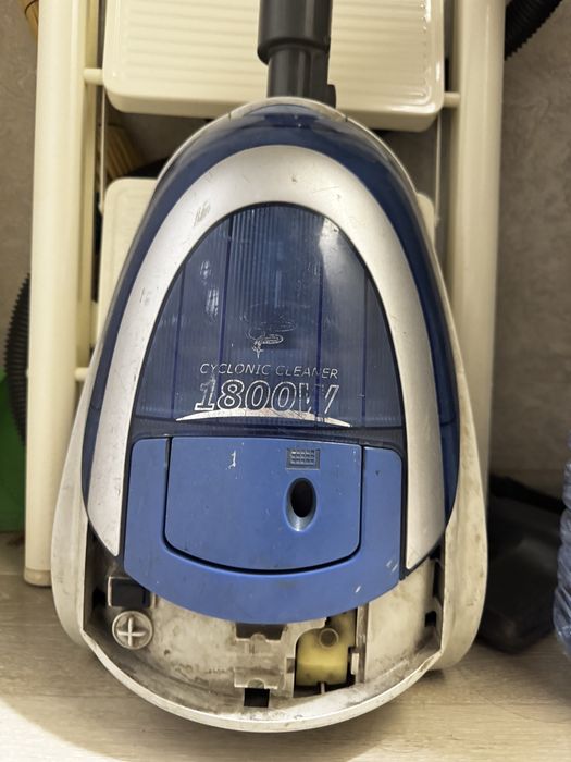 Пылесос рабочий CYCLONYC CLEANER 1800W