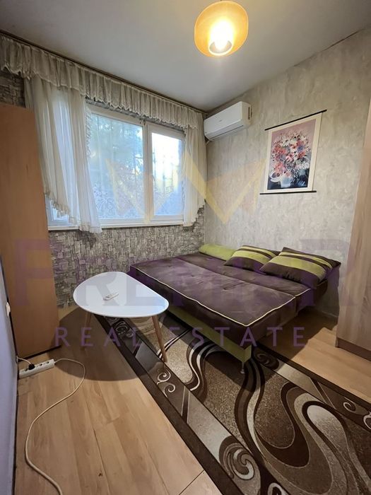 Дава се под наем Двустаен апартамент в Варна, Център - 45 кв.м за 255 € - Снимка #5