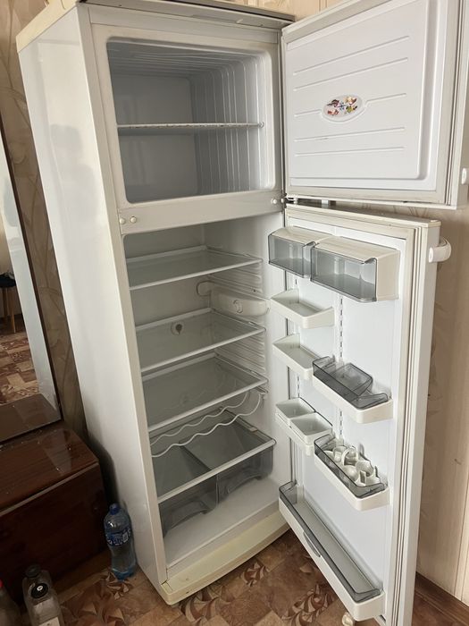 Продам холодильник