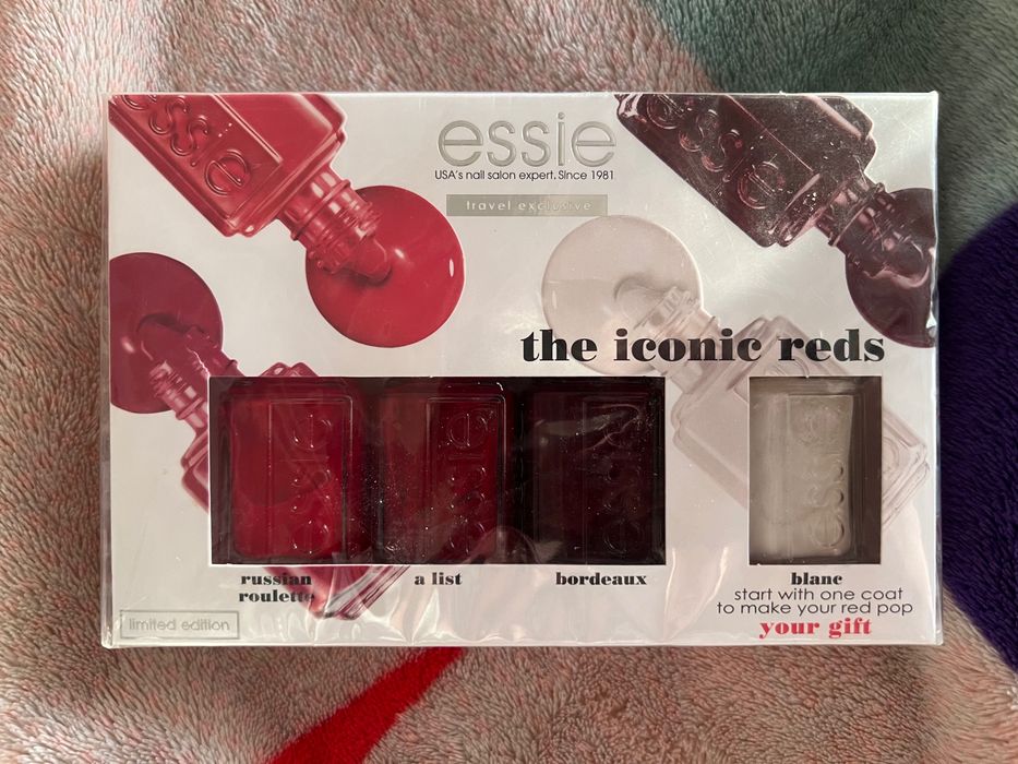 Срочно. Новые лаки для ногтей Essie