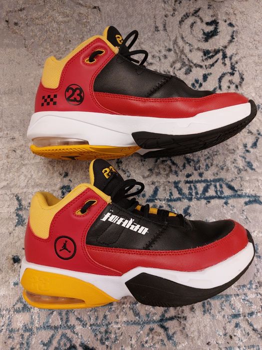 Pantofi sport JORDAN MAX AURA 3 SE-GRD BG Unisex, mărimea 37.5