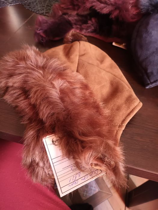 Căciuli blana  fetite