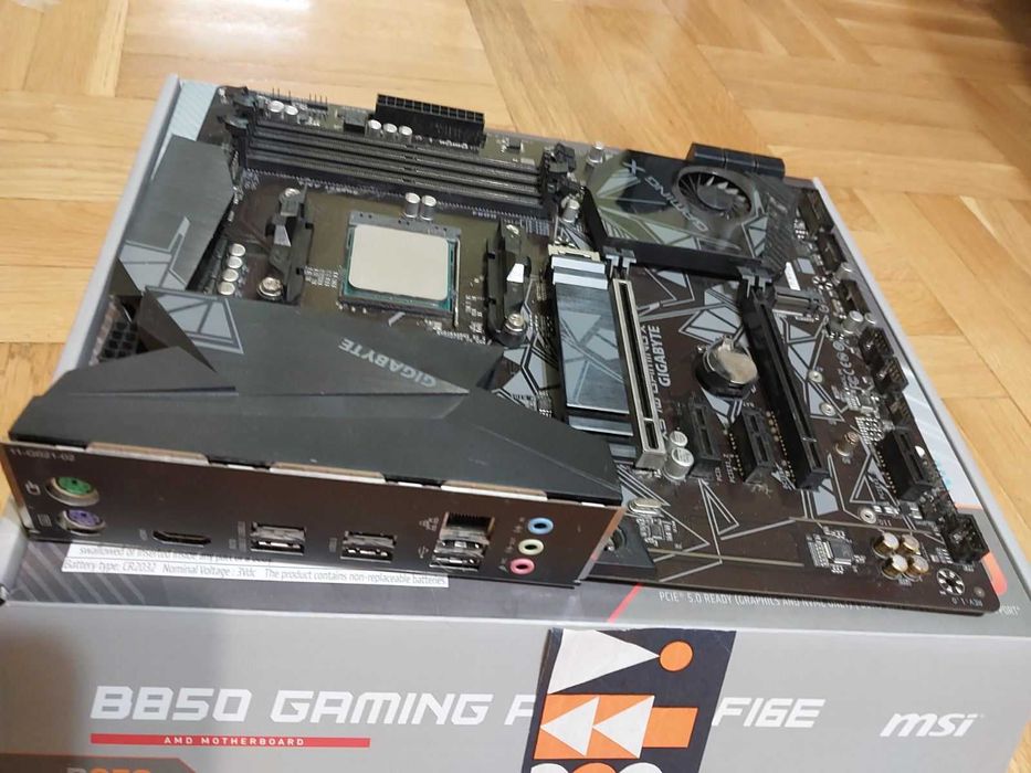 AMD Ryzen 5 3600 + Gigabyte X570 Gaming X