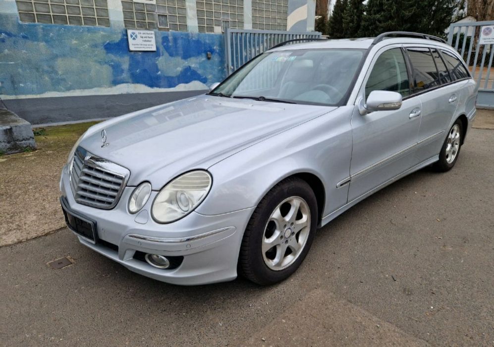 Мерцедес Е200 136к.с Автоматик на части