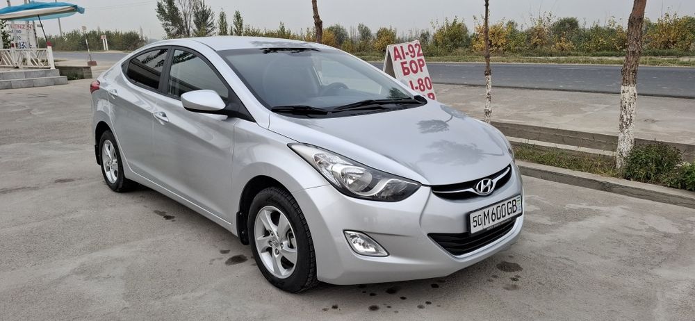 Hyundai ЭЛАНТРА сотилади!