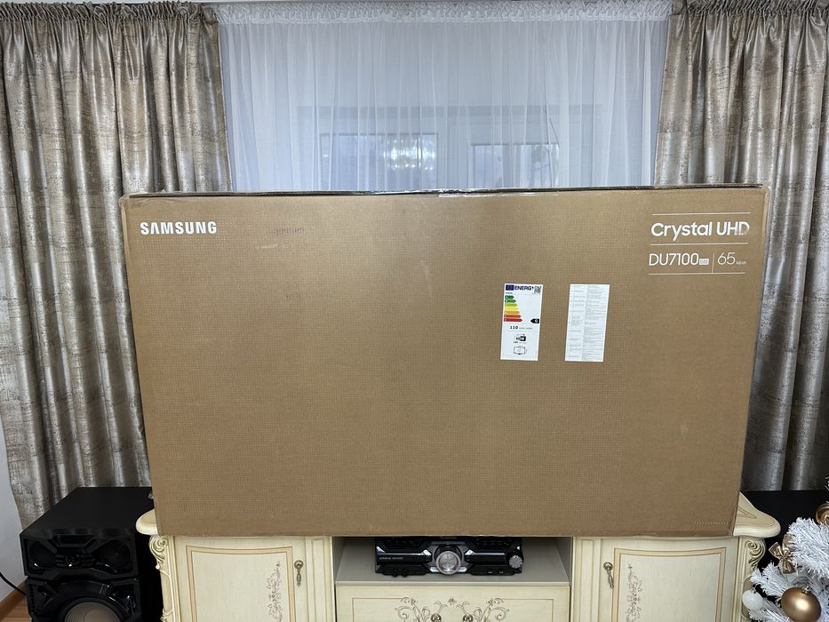 Televizor led smart 4K 163 cm Samsung !