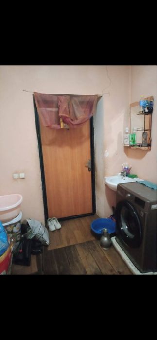 Жер үй сатылады. Азат мөлтек ауданы