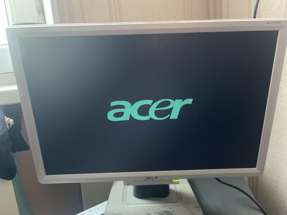 Монитор acer 19 17 lg