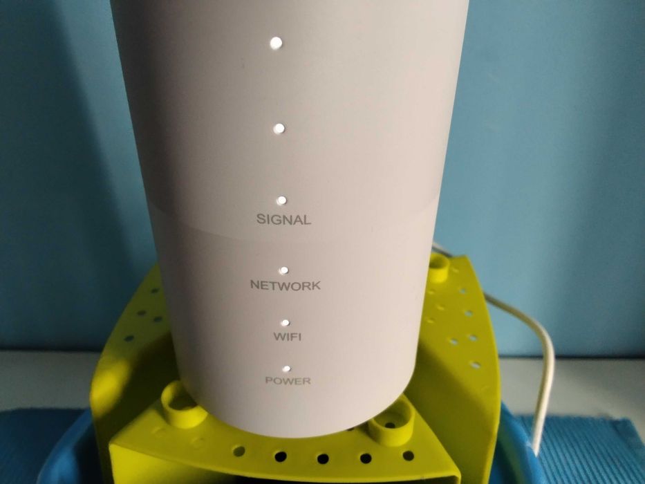 чисто нов 5 джи рутер за сим карти и високоскоростен интернет на Иетел