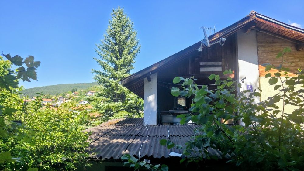 Продава се ВИЛА в село Кладница, община Перник.