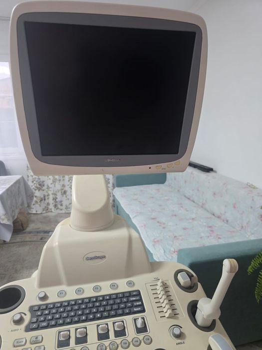 Продам УЗИ аппарат с 4 датчиками