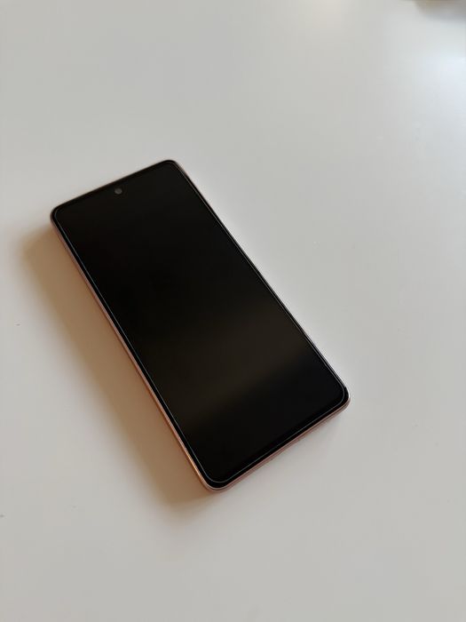 Продавам Samsung Galaxy A53, Watch 4, Buds Live