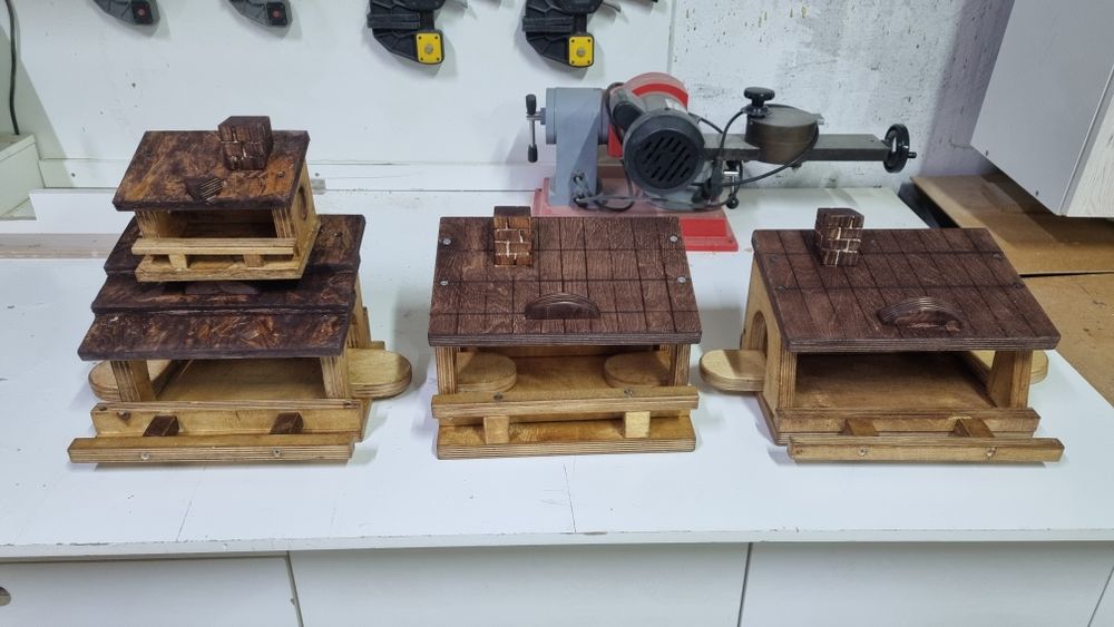 Кормушки для птиц ручной работы