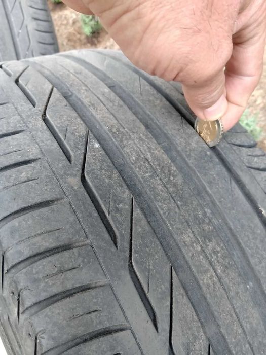 Летни гуми Bridgestone TURANZA T001- 225/50R/18 95W - 4 броя за 50 €.