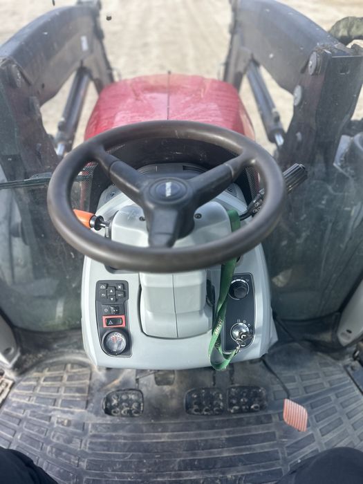 Tractor Valtra N124H