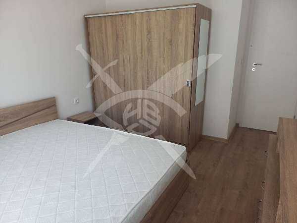 Двустаен апартамент - кв. Тракия - 11890231