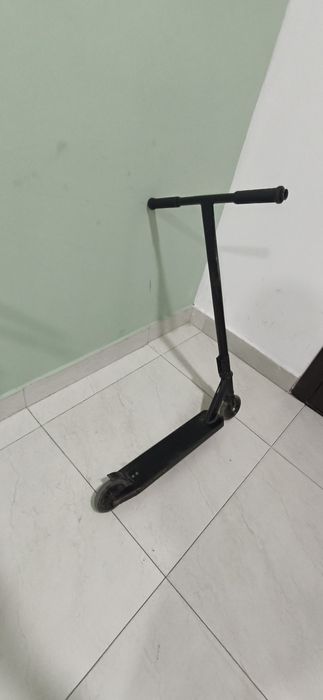 Продаю самокат срочно