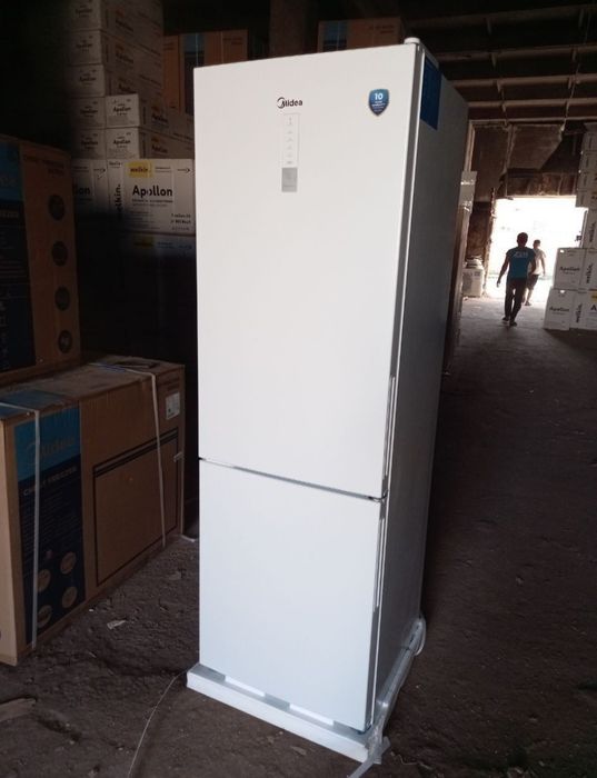 Холодильник Midea  Модель : 424 01 H No-Frost Гарантия 3 года сервис