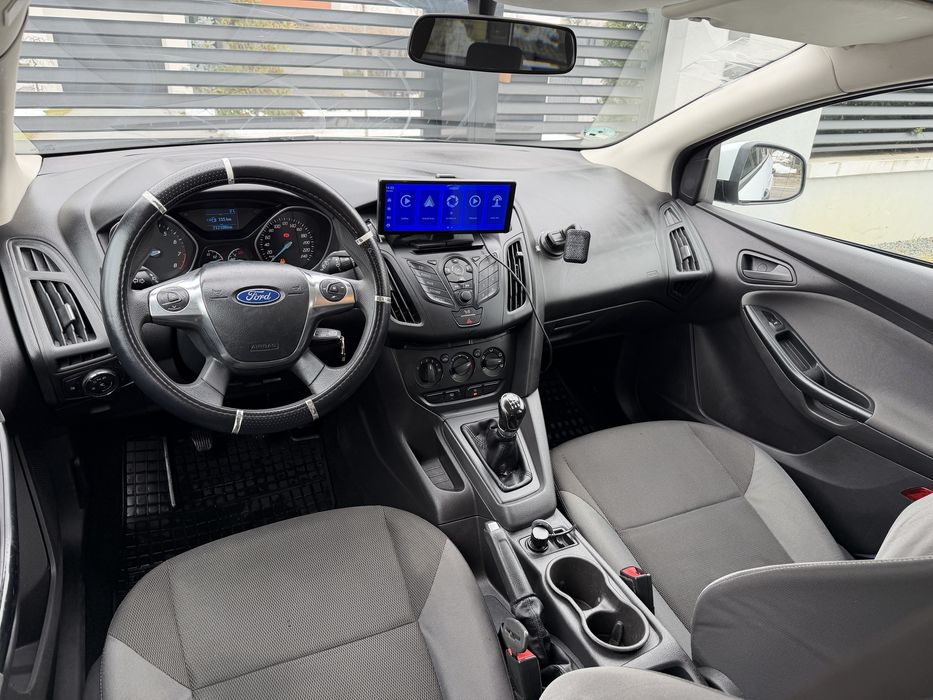 Ford Focus 2014 Navigatie Car play Euro 5 •Variante