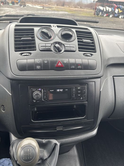Mercedes Benz Vito
