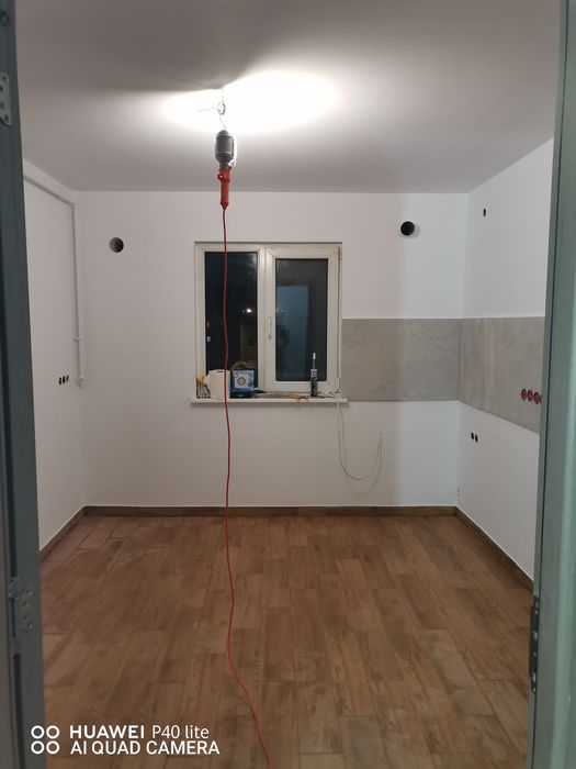 Persoana fizica execut lucrări de amenajări interioare