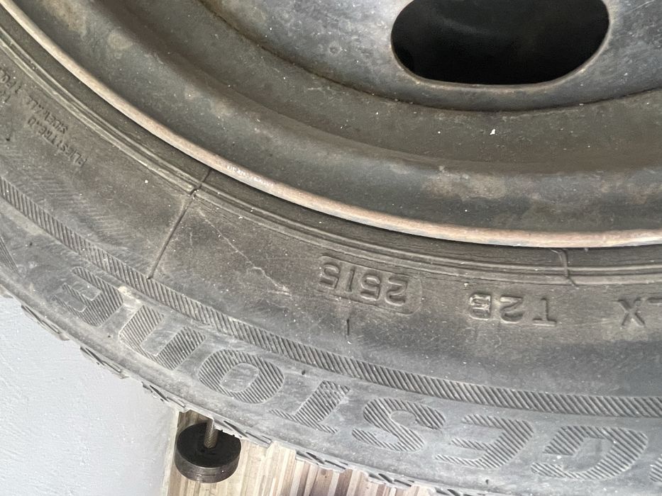 Железни Джанти 15ц 4х108 + всесезонни гуми Bridgestone
