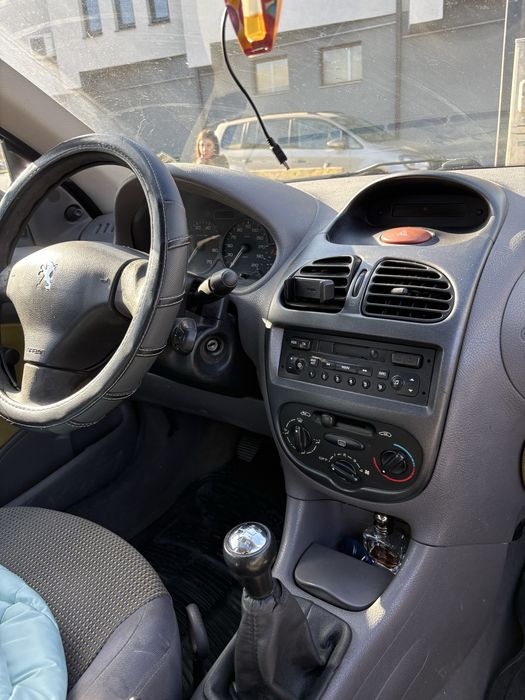 Peugeot 206 1.1 benzina