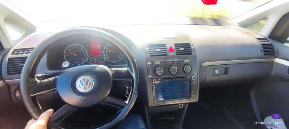 VW Touran 2006, 2 litri, 7 locuri: