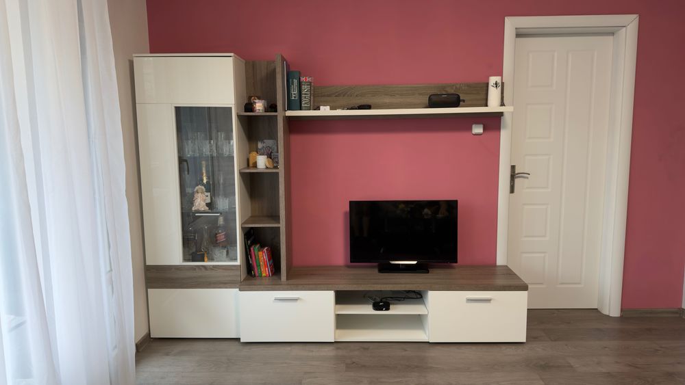 ТВ Секция - бяла