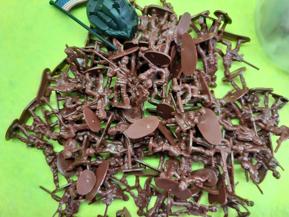 Battle Squadron 100 Soldiers Epic Battles