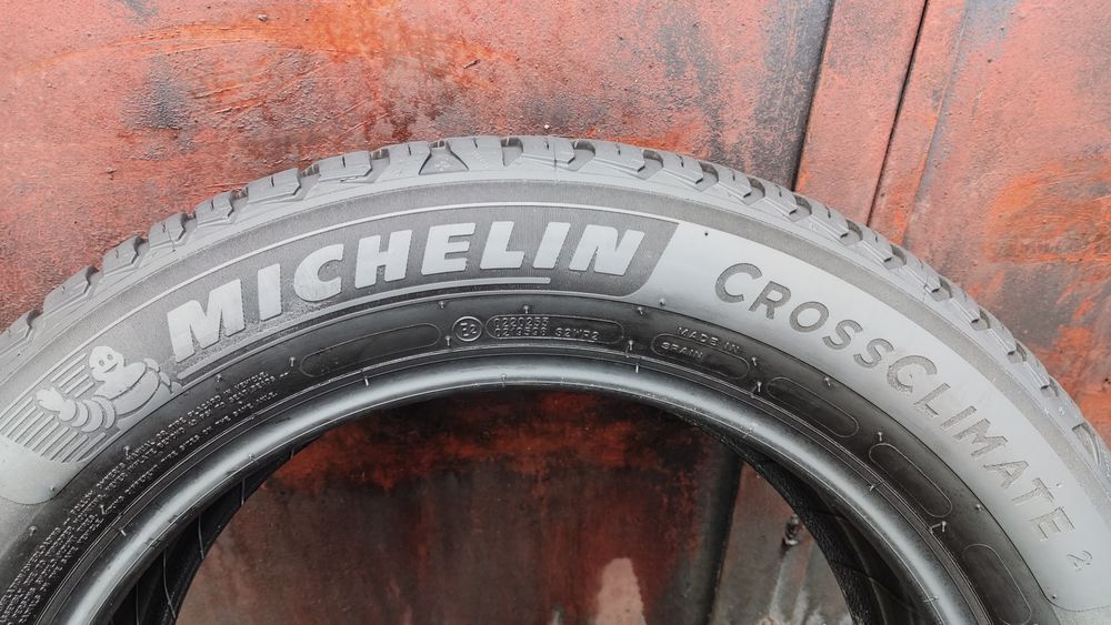 1броя всесезонна гума 215/60/17 Michelin Cross Climate 2
dot3123
6.87mm