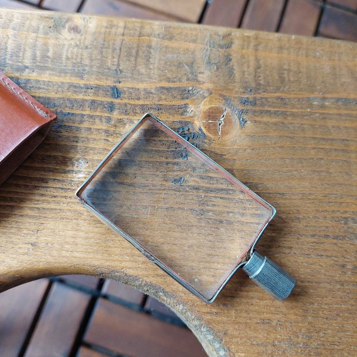 Професионална стара лупа с кожен калъф