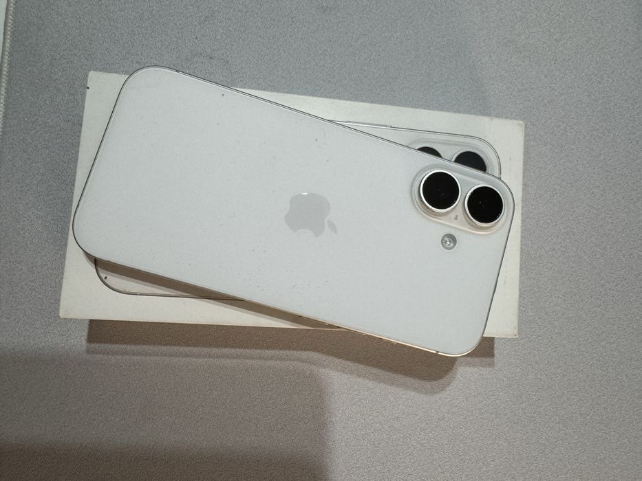 Продаётся iphone 17 (256-gb)
