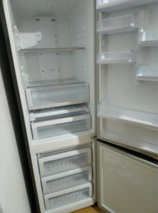 Продам холодильник!!