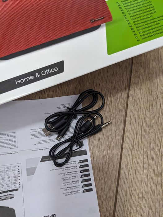 Boxa bluetooth tracer rave red , noua